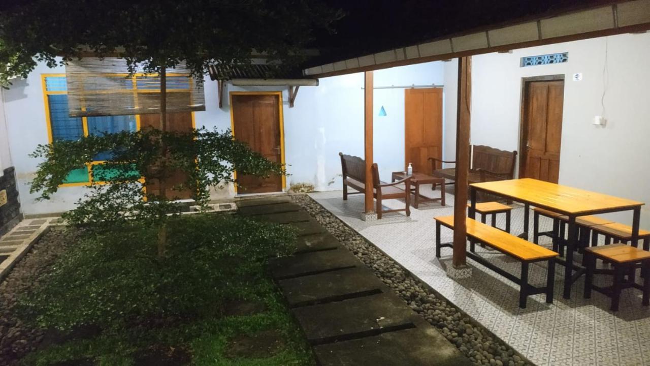 Genthong Homestay 马格朗 外观 照片