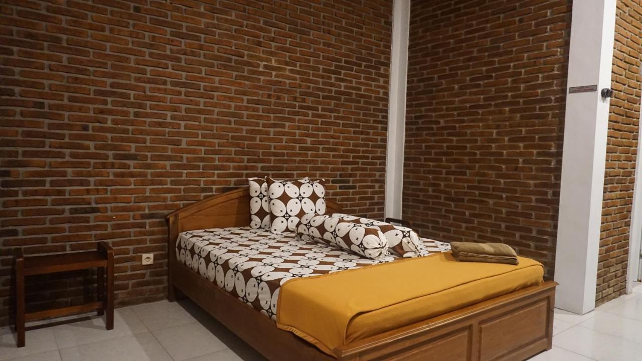 Genthong Homestay 马格朗 外观 照片
