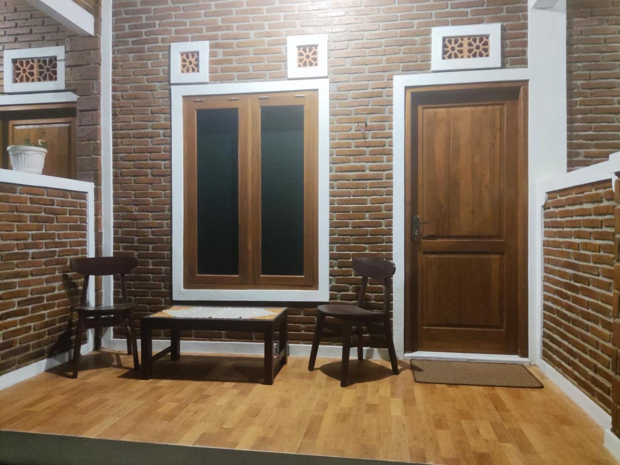 Genthong Homestay 马格朗 外观 照片