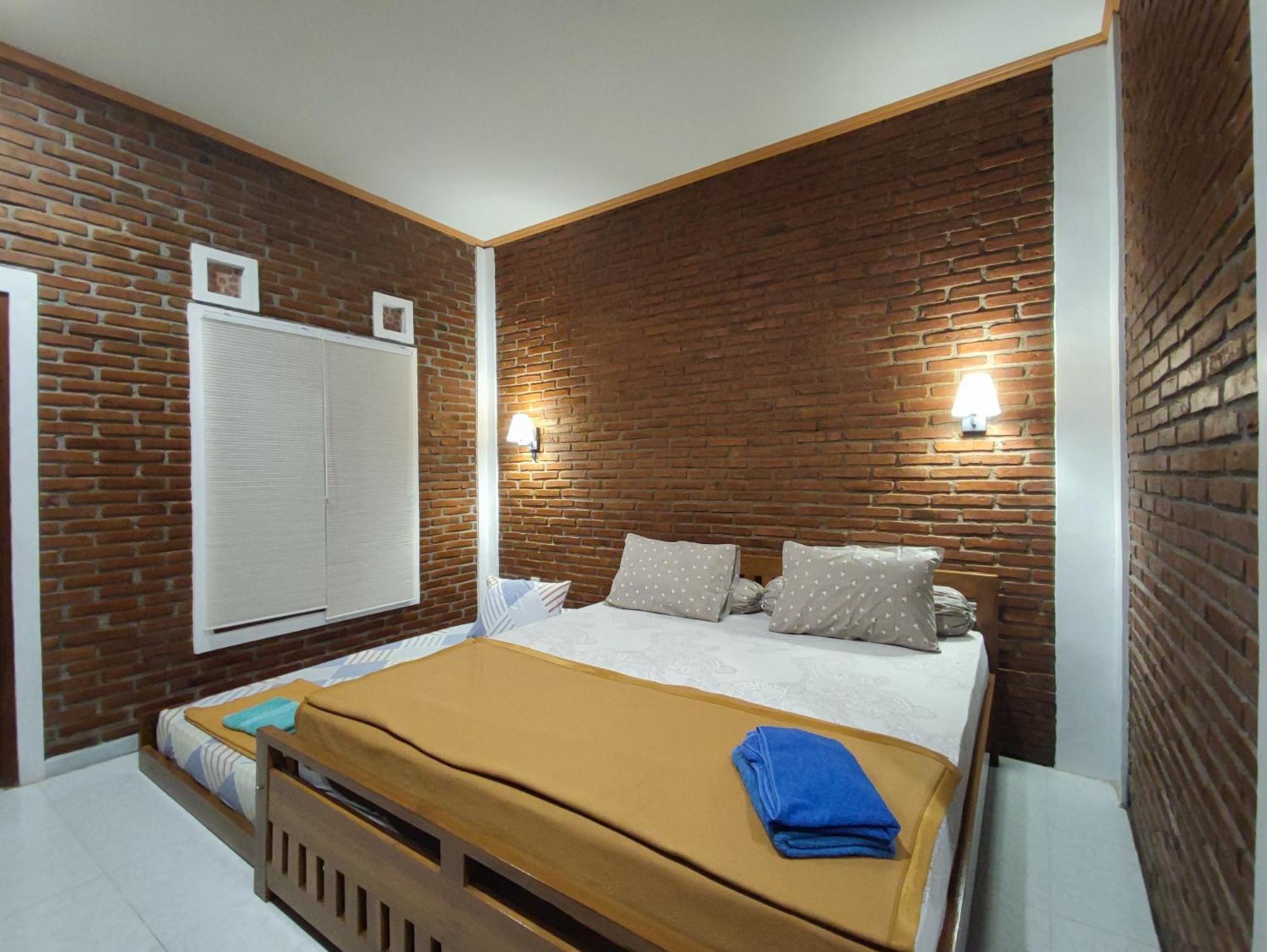 Genthong Homestay 马格朗 外观 照片
