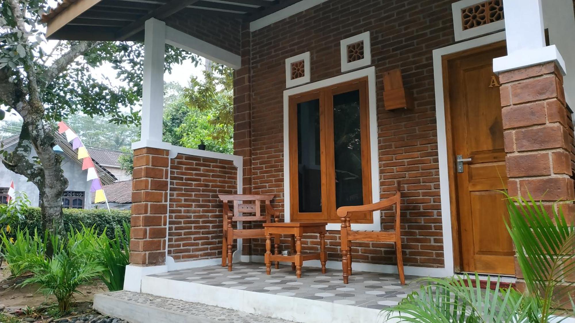 Genthong Homestay 马格朗 外观 照片