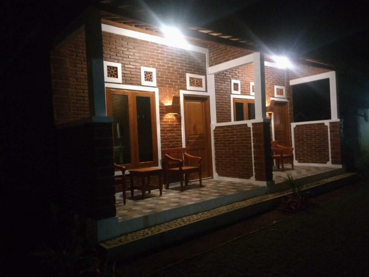 Genthong Homestay 马格朗 外观 照片