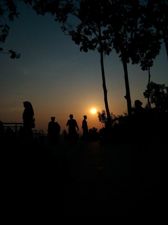 Genthong Homestay 马格朗 外观 照片